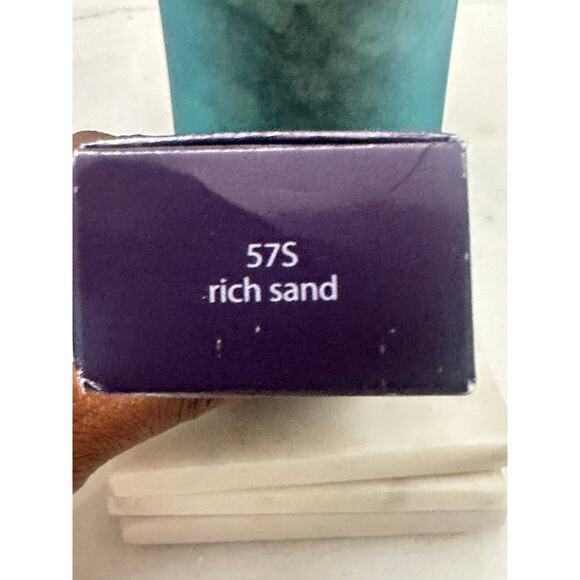 Tarte Maracuja NIB Juicy Glow Foundation 1 Fl Oz - Rich Sand 57S - Picture 3 of 4